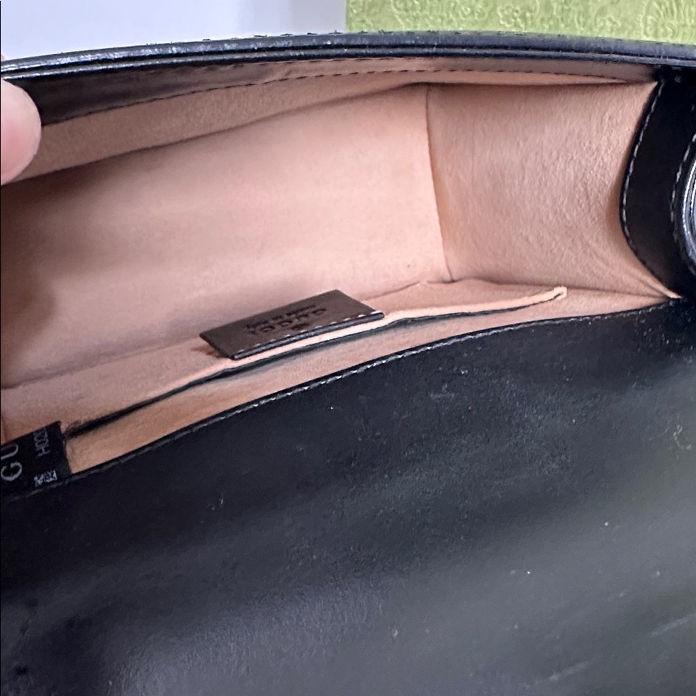 💯Authentic Gucci Sylvie small shoulder bag in black leather🍀 - Picture 9 of 15